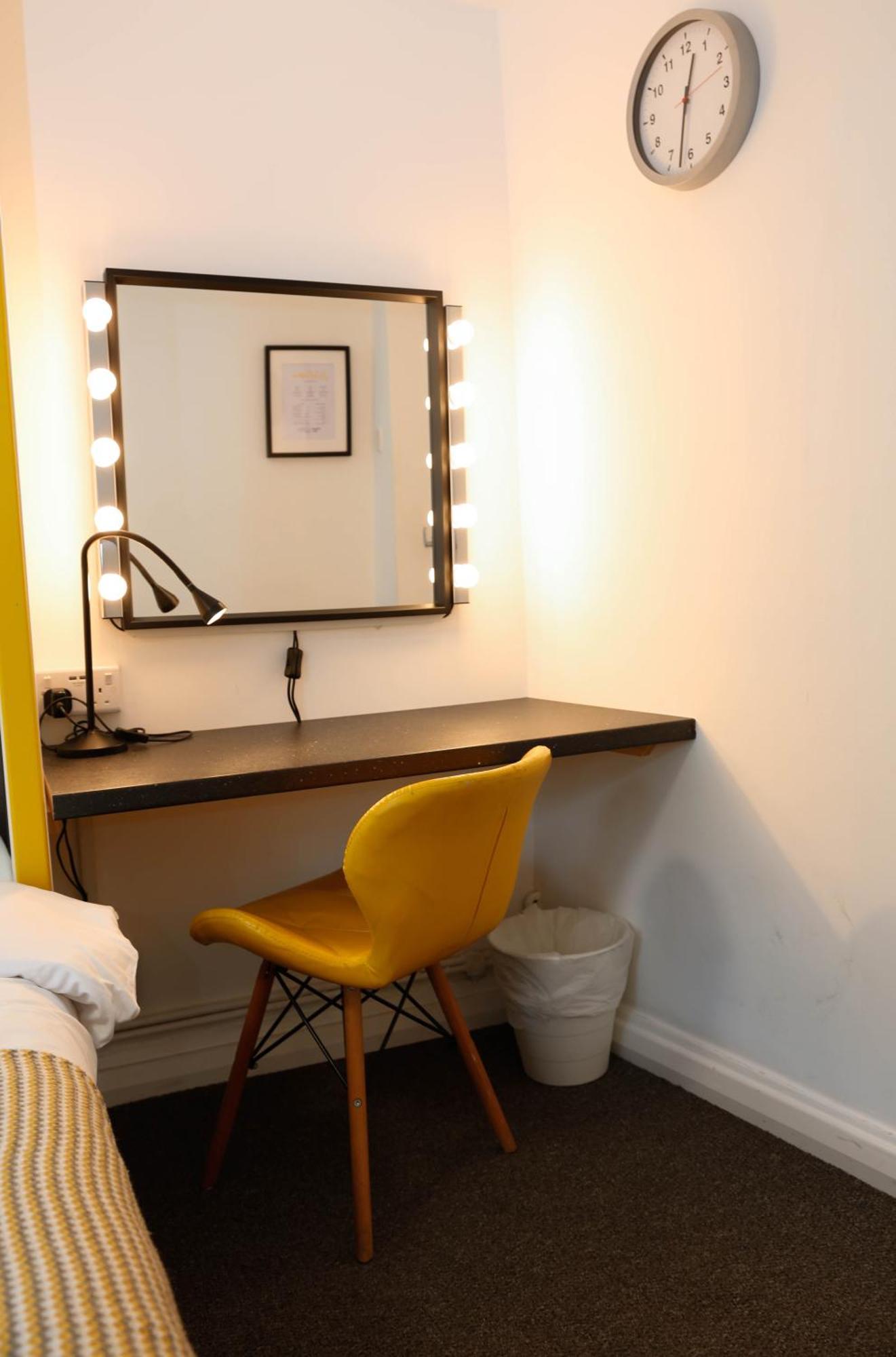 Stylish Rooms 1-Minute Walk To Camden Town Metro, Shops, Cafes, Bars & Restaurants With Shared Bathrooms Londres Extérieur photo