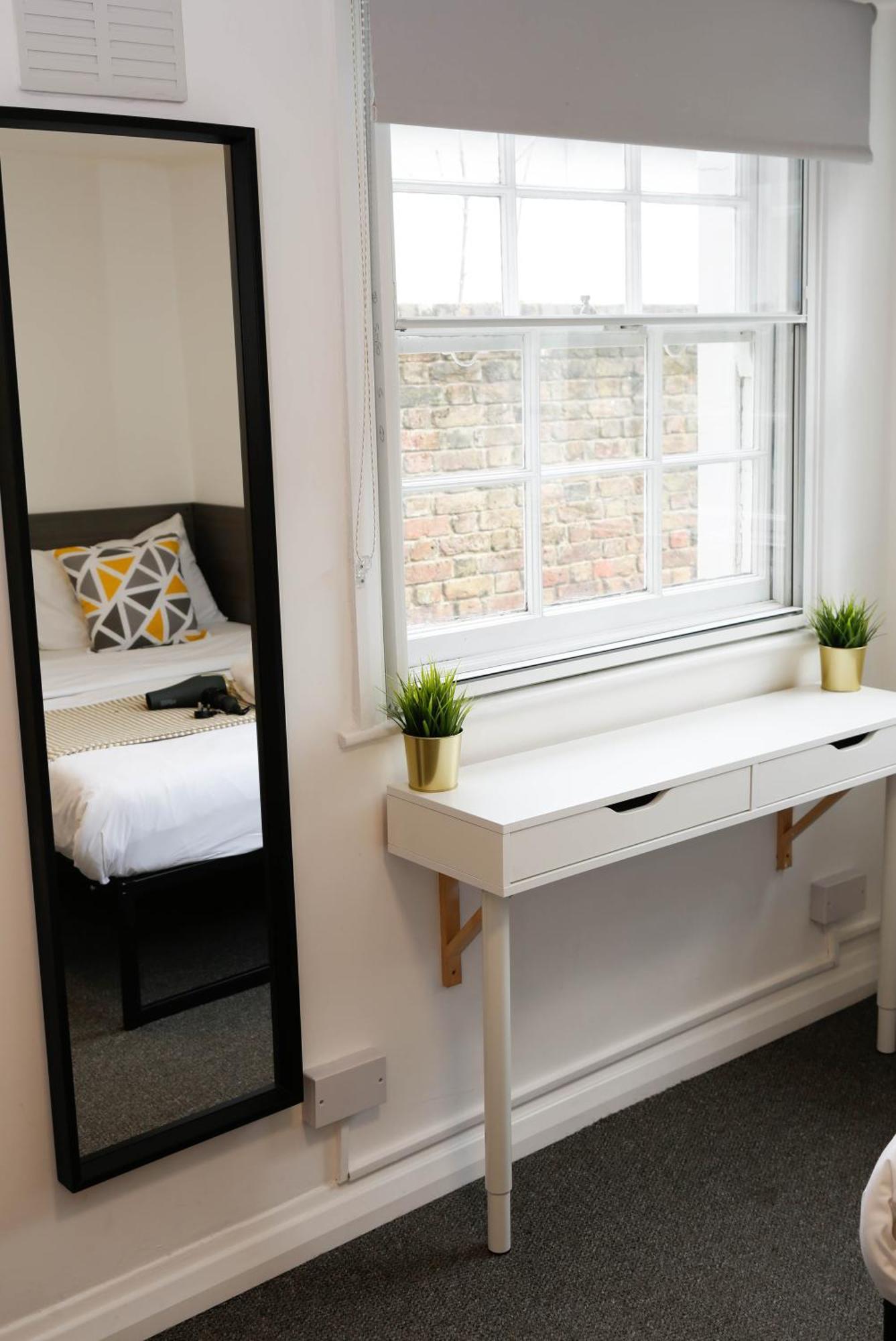 Stylish Rooms 1-Minute Walk To Camden Town Metro, Shops, Cafes, Bars & Restaurants With Shared Bathrooms Londres Extérieur photo